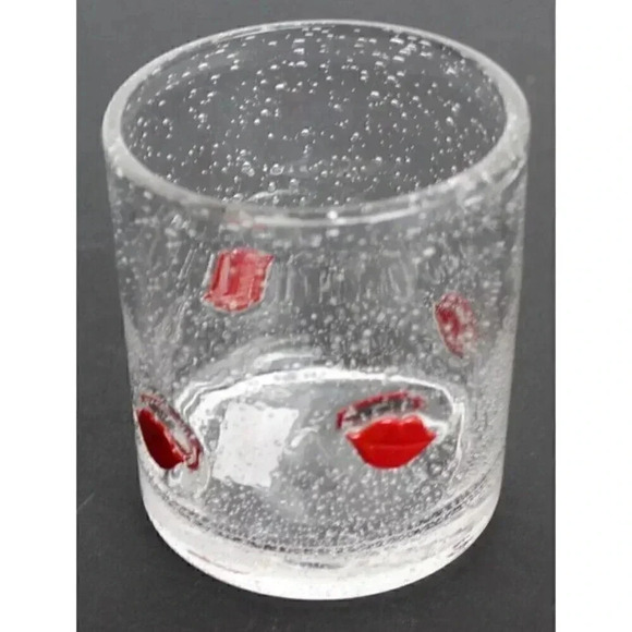 New Anthropologie Juice Glass Handcrafted Valentine Lips Cup - Picture 1 of 2
